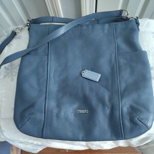 Coach Authentic Blue Leather Shoulder Bag With Crossbody Strap